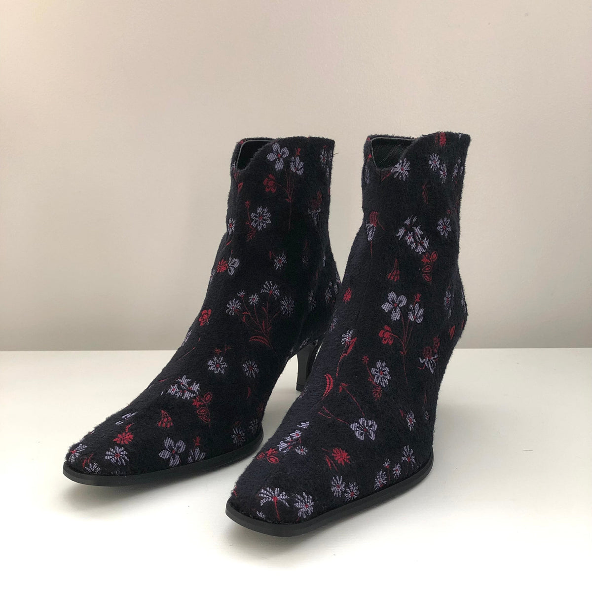 Mame Kurogouchi Floral Jacquard Boots / BLACK