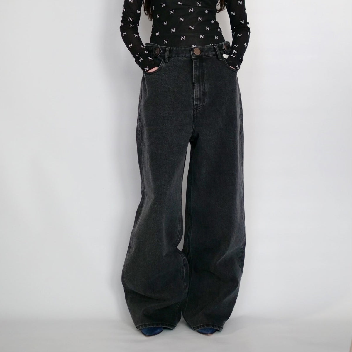 KIMHEKIM DENIM LABEL PANTS / BLACK – dim at noon