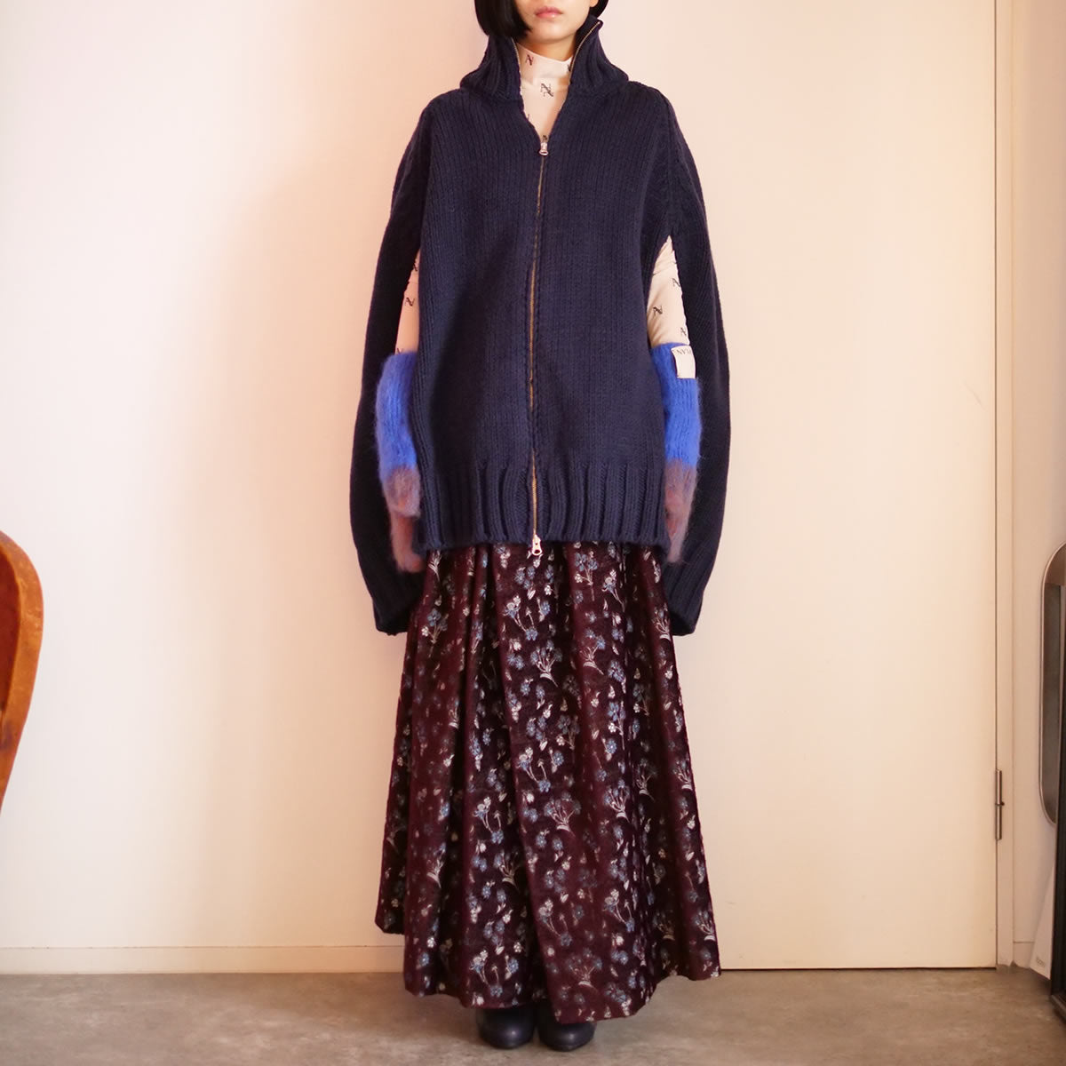 MM6 Maison Margiela ニット ケープ(NAVY) – dim at noon