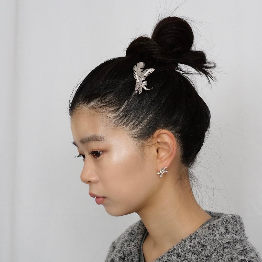 SHUSHU/TONG   Layered feather barrette