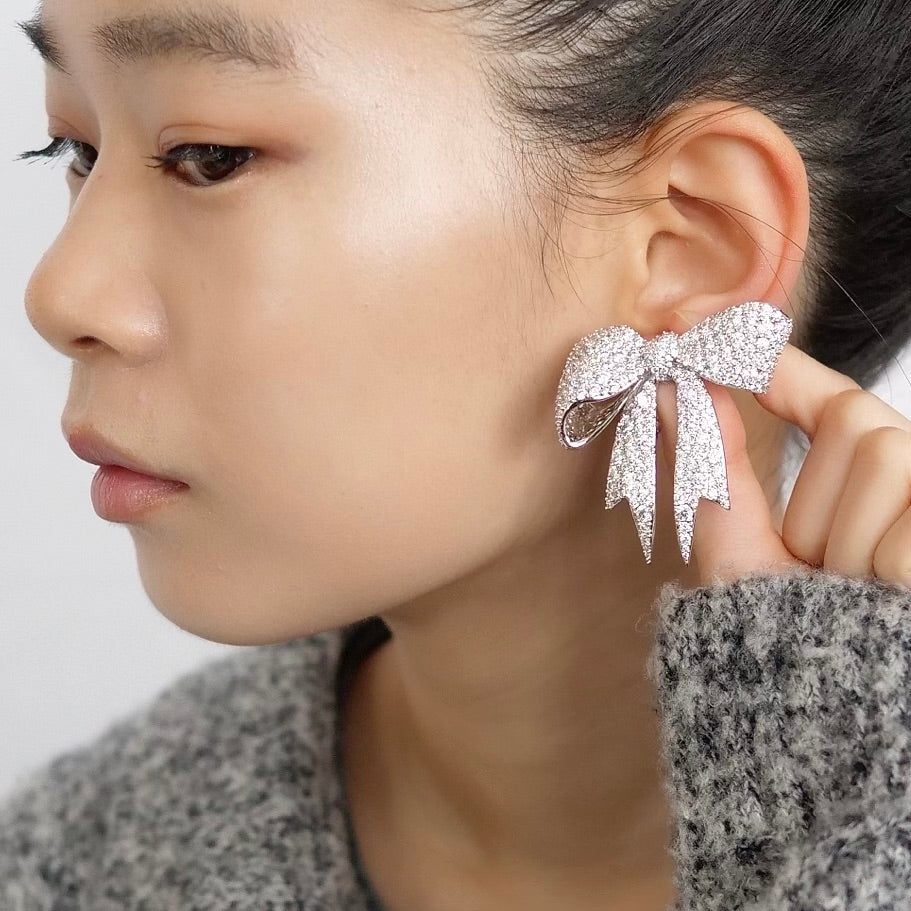 SHUSHU/TONG   Diamond bowknot eardrop